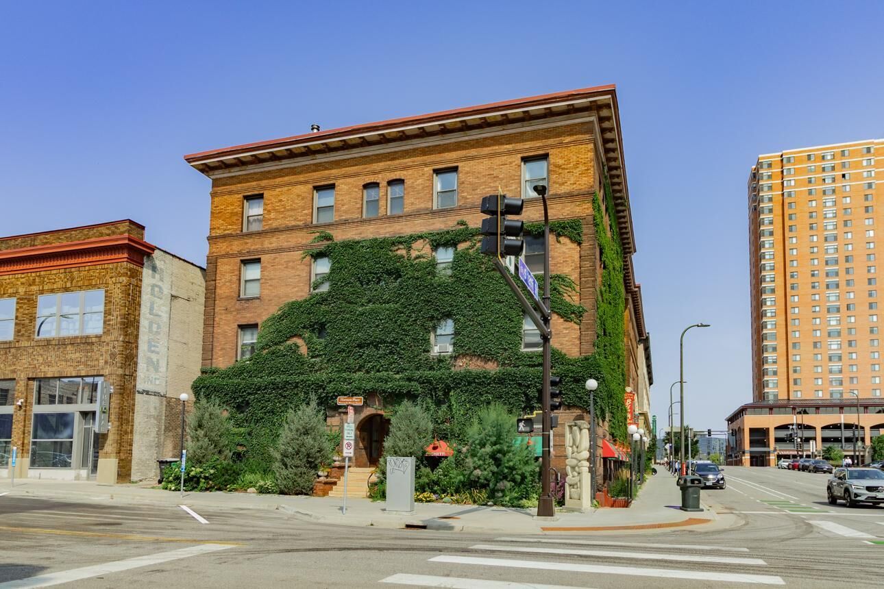 Property Photo:  1204 Harmon Place 21  MN 55403 