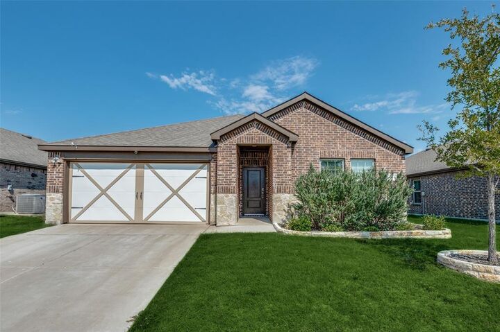 Property Photo:  6409 Windsor Lane  TX 76227 