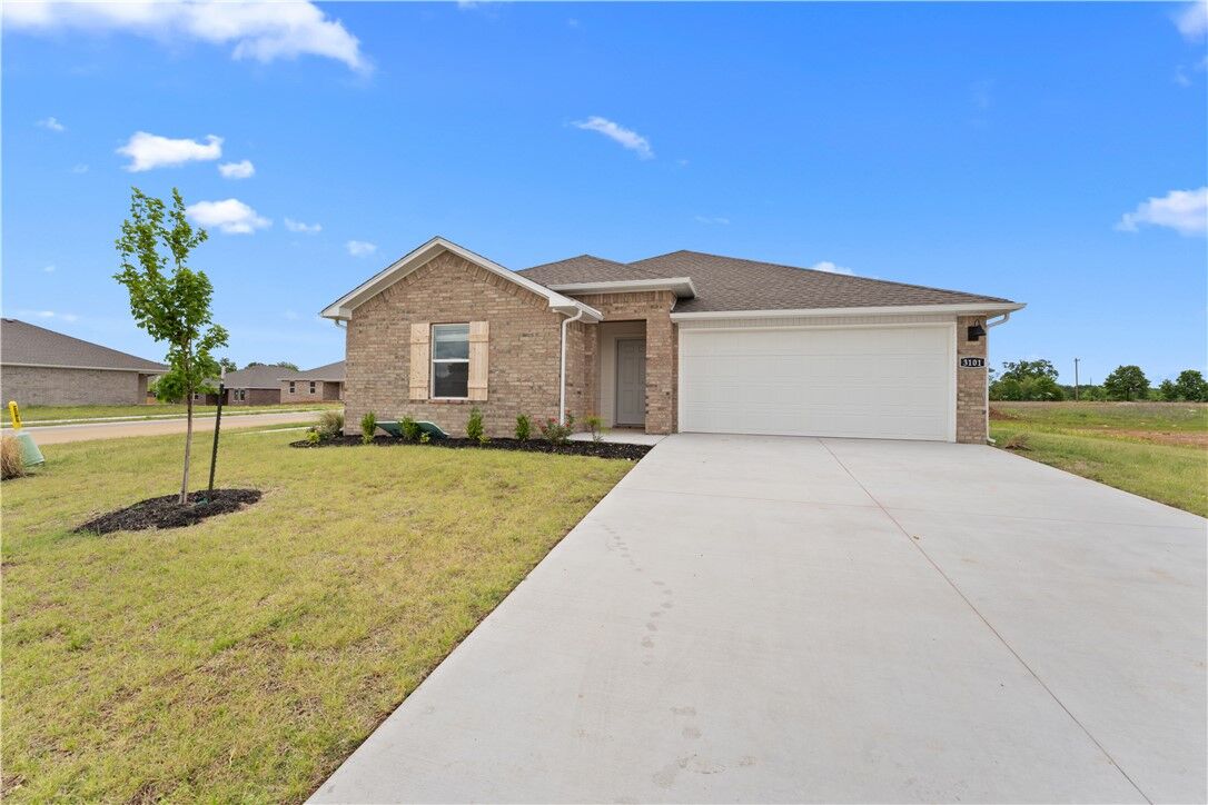 Property Photo: 3060 Laredo Lane AR 72736