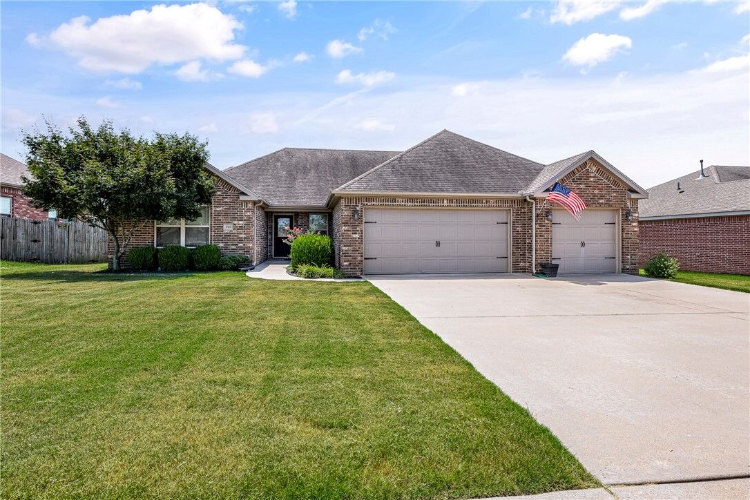 Property Photo:  208 Pebble Beach Drive  AR 72718 
