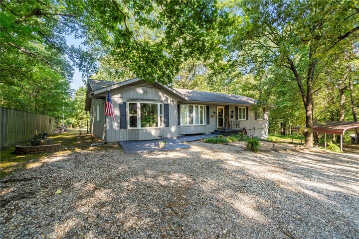 Property Photo: 10899 Hummingbird Road AR 72736