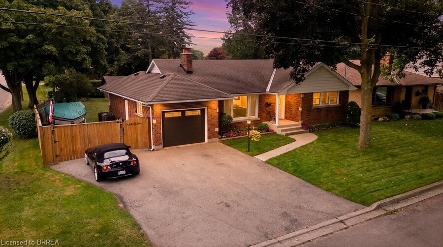 Property Photo: 37 Burke Avenue ON N3S 6V5