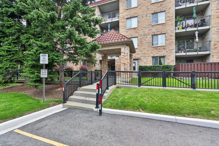 Property Photo:  3499 Upper Middle Road 212  ON L7M 4M7 