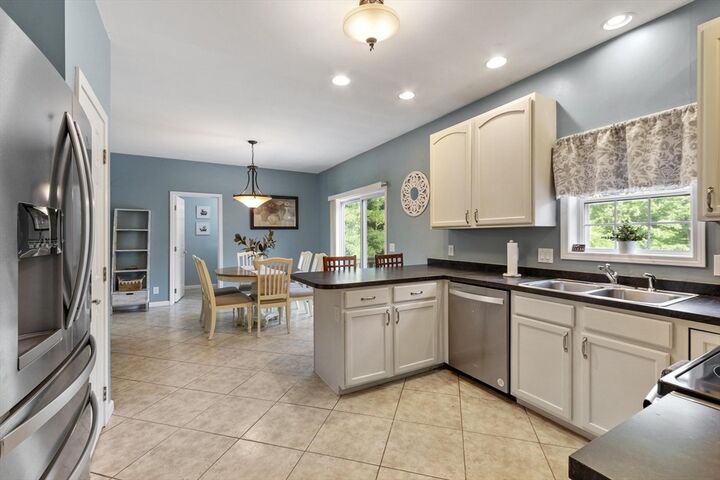 Property Photo: 677 Franklin Rd MA 01420