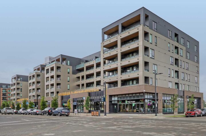 Property Photo:  3932 University Avenue NW 623  AB T3B 6P6 