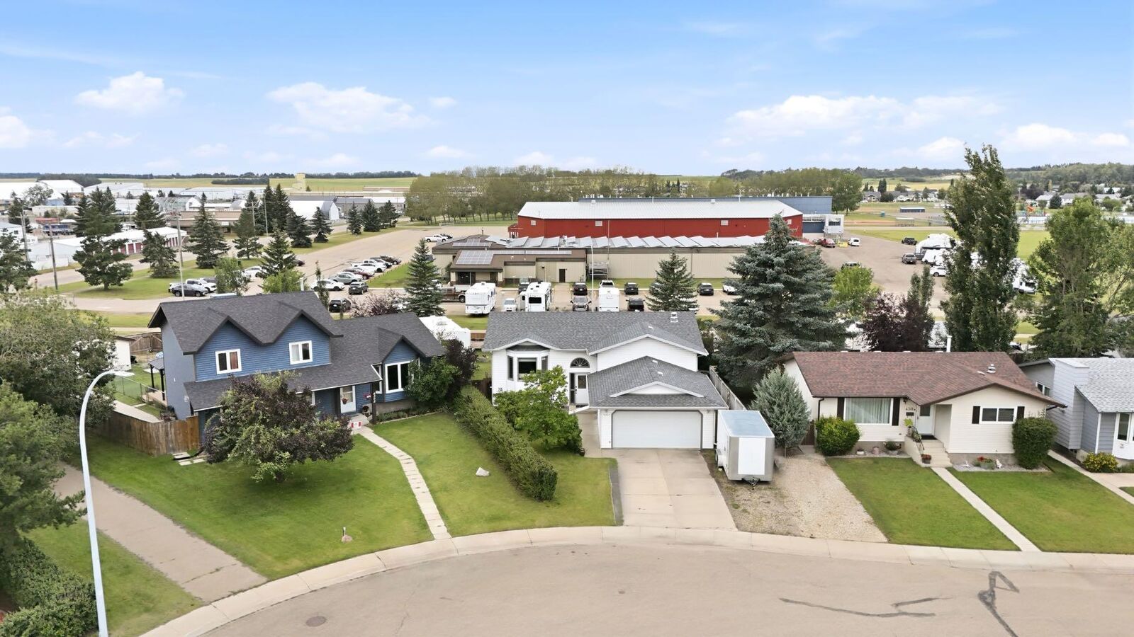 Property Photo:  4307 57 Avenue  AB T4G 1K7 
