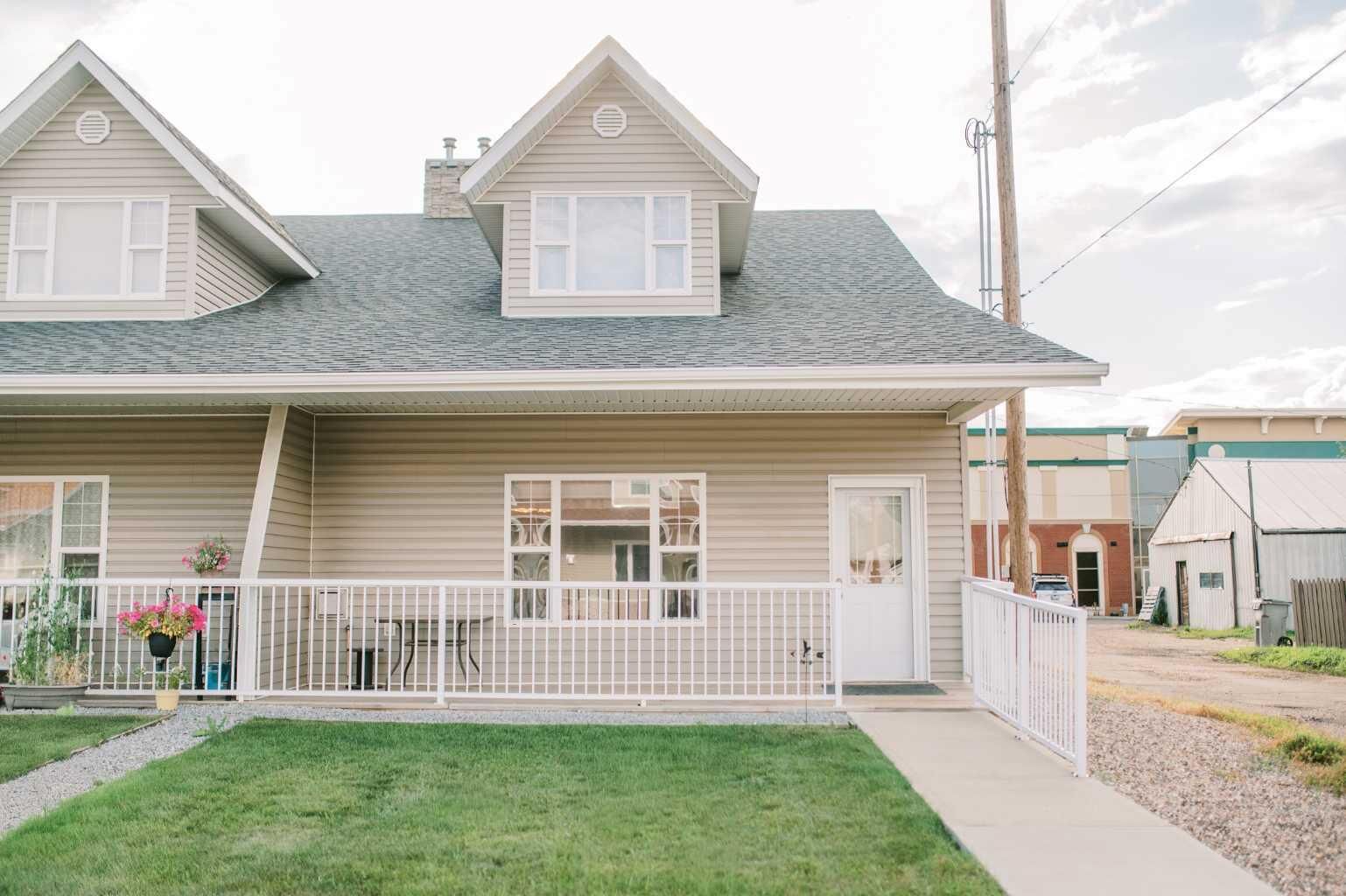 Property Photo: 5014B 49 Street AB T0C 2L2