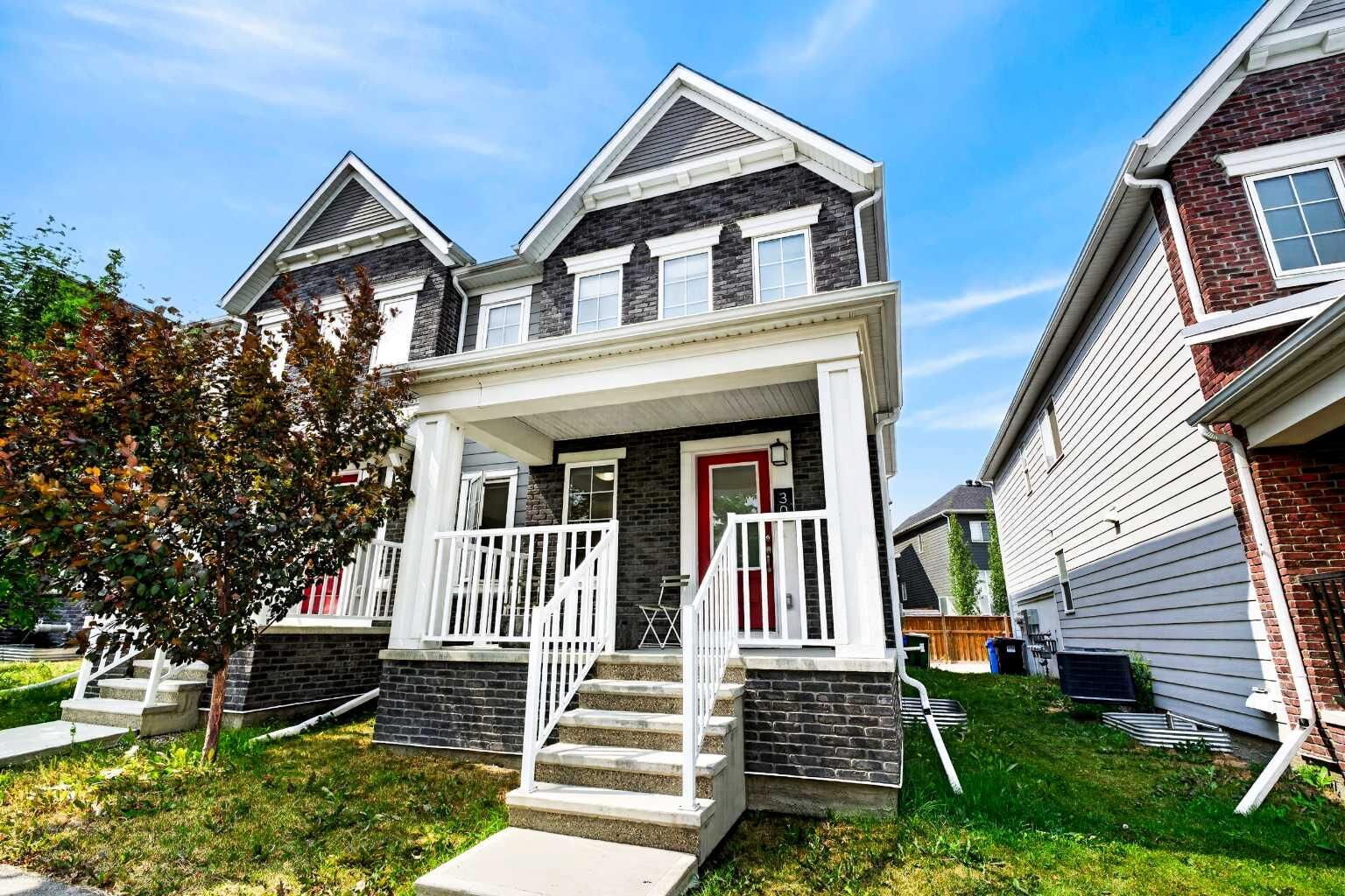 Property Photo:  30 Yorkville Boulevard SW  AB T2X 4K6 