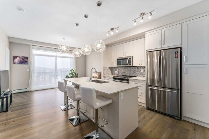 35 Walgrove Walk SE 410 — photo 1