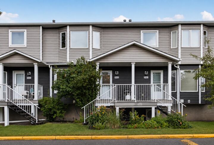 Property Photo:  592 Regal Park NE  AB T2E 0S6 