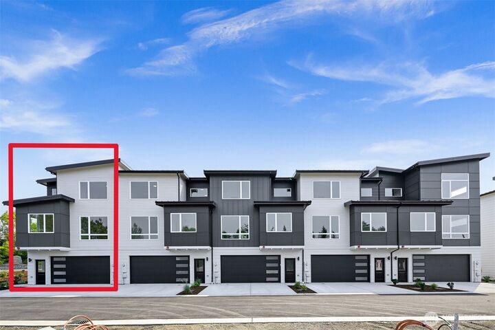 Property Photo:  219  Prince Avenue 105  WA 98226 