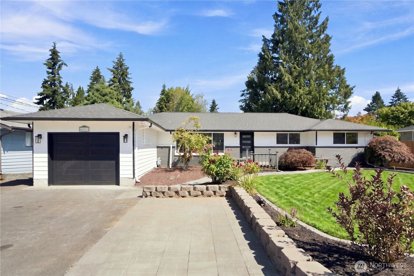 Property Photo:  6821  190th Street SW  WA 98036 