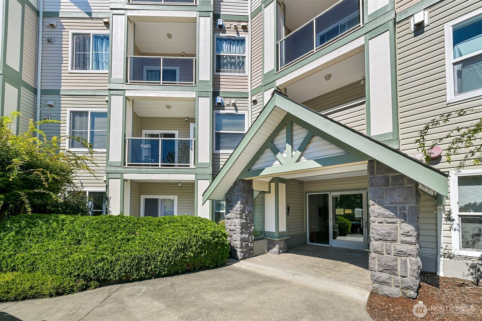 Property Photo: 251 W Bakerview Road 101 WA 98226