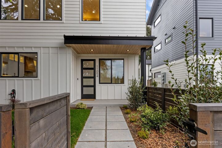 Property Photo: 11054 2nd Avenue NW WA 98177