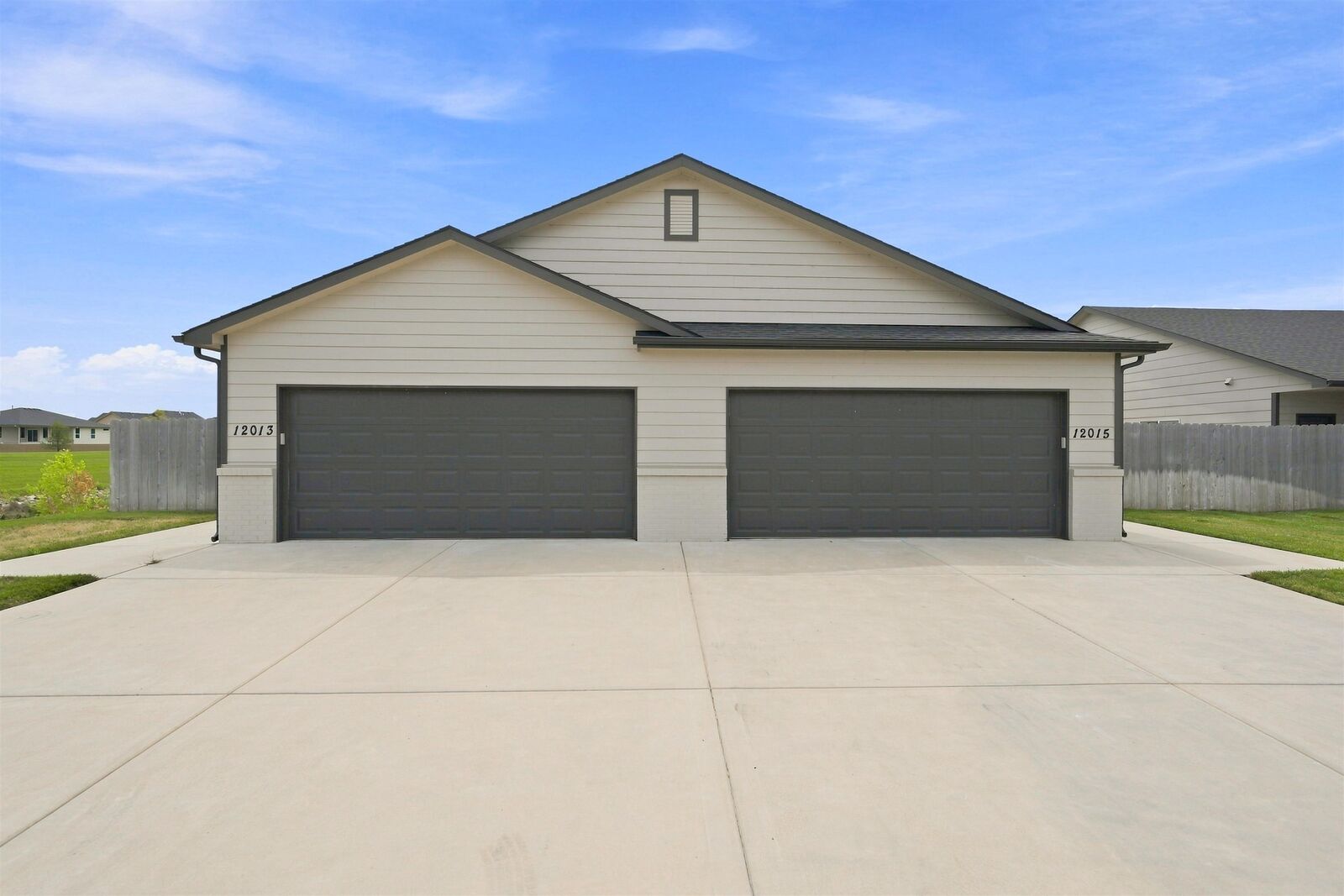 Property Photo:  12013-12015 W Fontana St  KS 67205 
