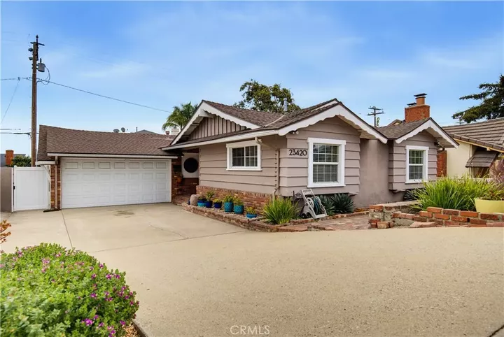 Property Photo:  23420 Walnut Street  CA 90501 