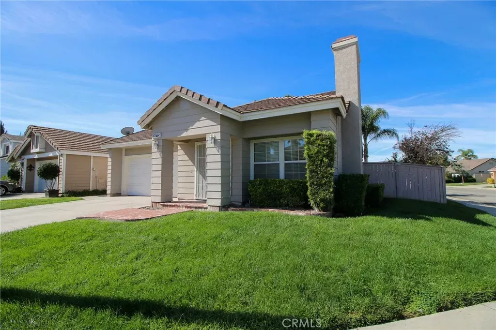 Property Photo: 28775 Bridge Water Lane CA 92584