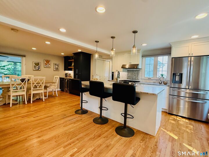 Property Photo:  70 Hartwell Road  CT 06117 