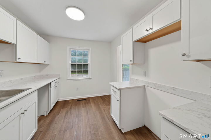 Property Photo:  34 Ebert Drive 60  CT 06010 