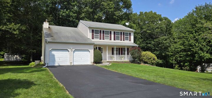 Property Photo:  15 Sparrow Court  CT 06370 