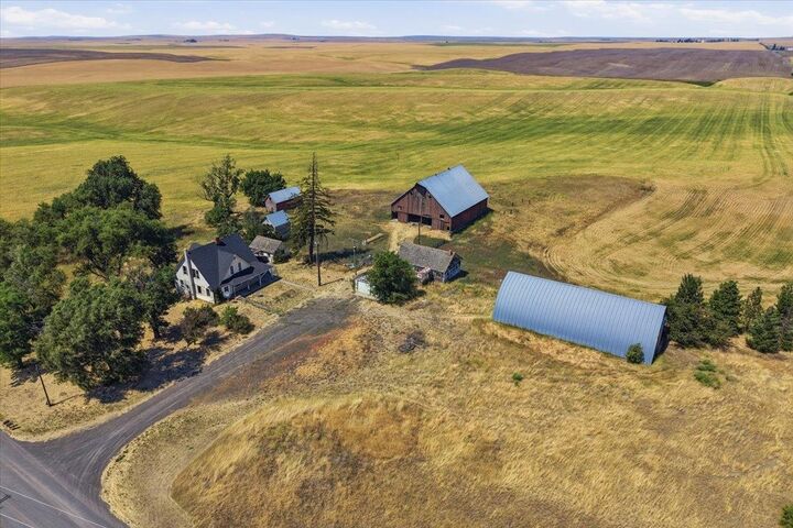Property Photo: 44933 E Detour Rd WA 99122