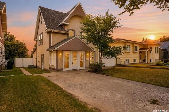 Property Photo:  333 Oxford Street  SK S6H 2P1 