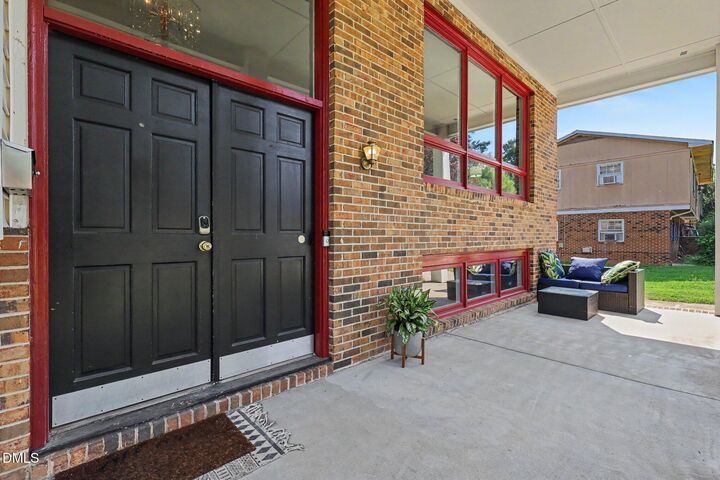 Property Photo:  1416 Lions Way  NC 27604 