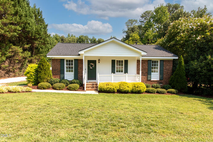Property Photo: 5609 Alta Vista Court NC 27610