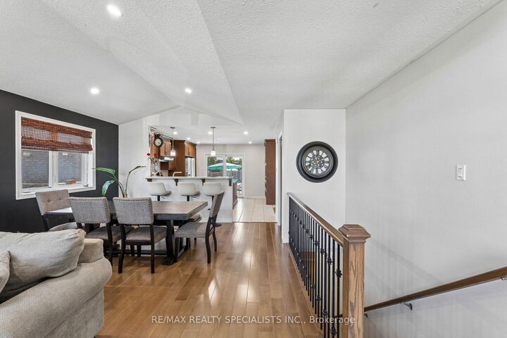 Property Photo:  375 Fairway Road  ON N4T 0E1 