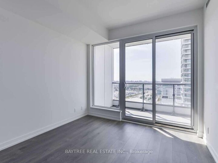 Property Photo:  5 Buttermill Avenue 5006  ON L4K 0J5 