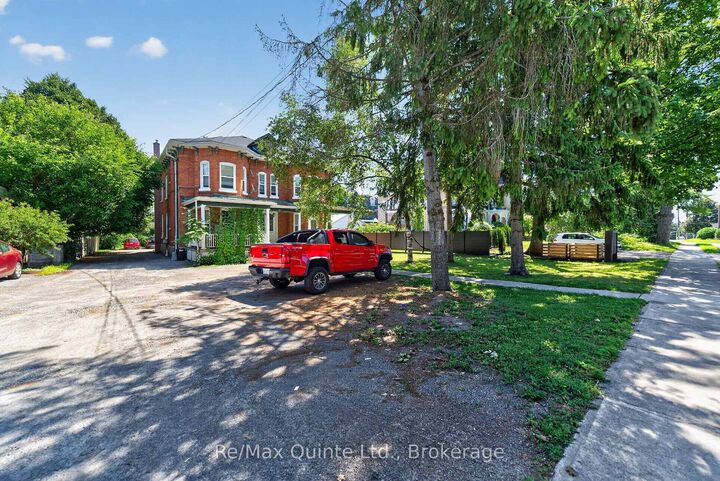 Property Photo: 205 Charles Street ON K8N 3M3