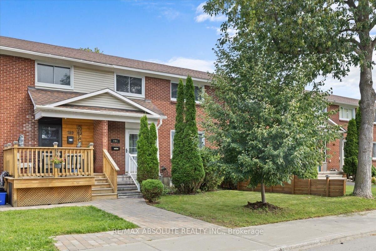 Property Photo: 791 Borthwick Avenue ON K1K 2M5