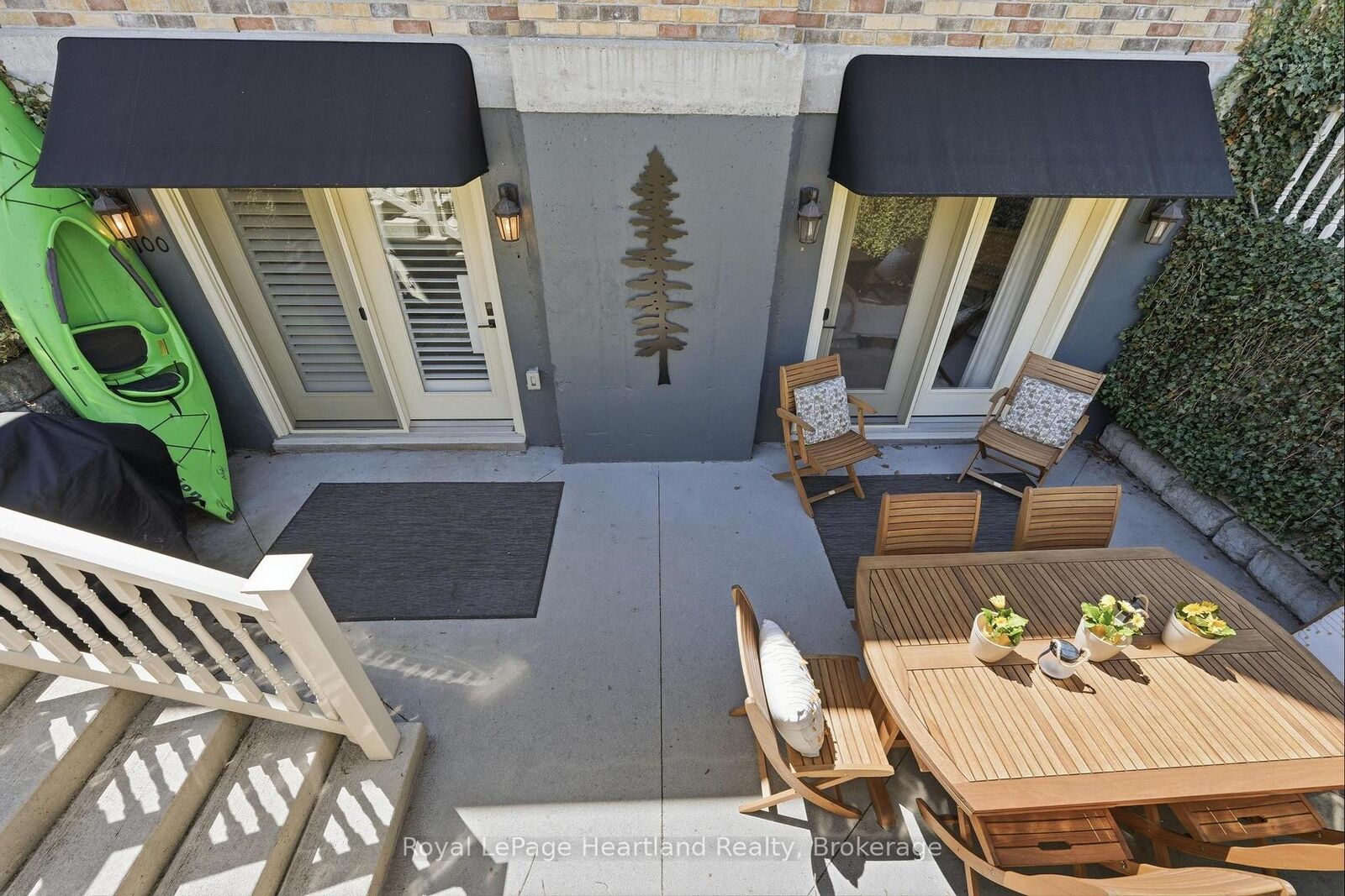 Property Photo:  5 Cobourg Street 100  ON N7A 2J1 