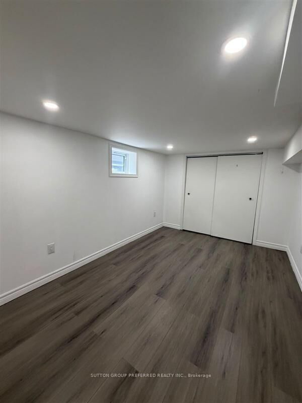 Property Photo:  47 Eastman Avenue  ON N5W 2M3 
