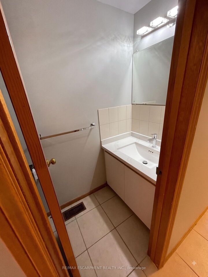Property Photo: 29 East 23rd Street ON L8V 2W5