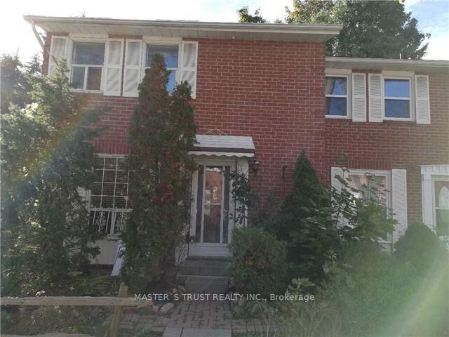 Property Photo: 2075 Warden Avenue S 29 ON M1T 3R1