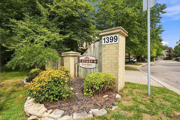 Property Photo:  1399 Commissioners Road W 1  ON N6K 4G9 