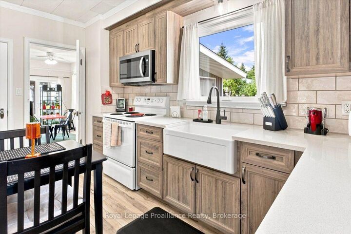 Property Photo:  14 Victoria Street N  ON K0K 3J0 