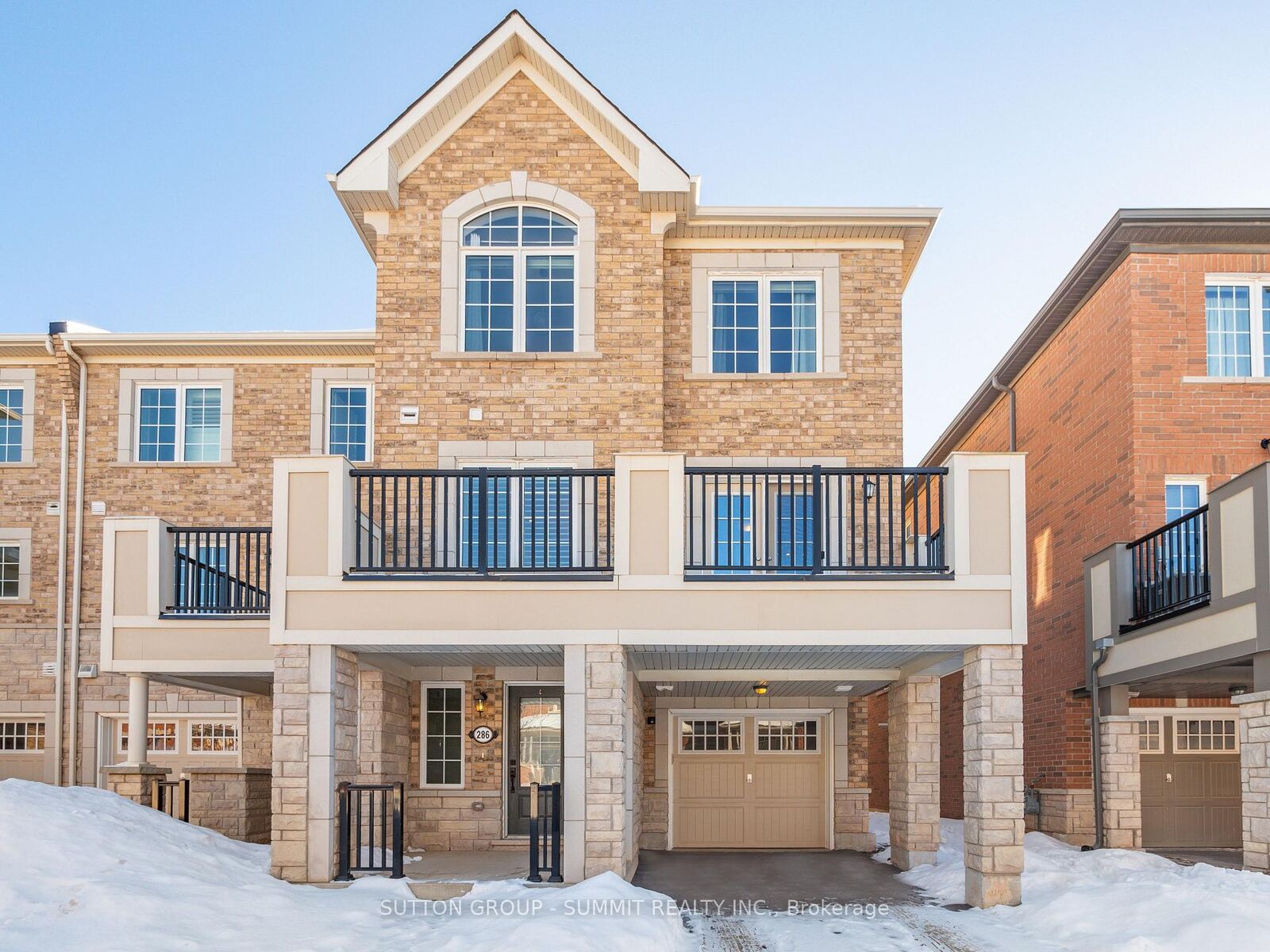 Property Photo: 286 Sarah Cline Drive S ON L6W 0V7
