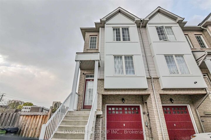 Property Photo:  40 Mantello Drive  ON M3J 0H5 