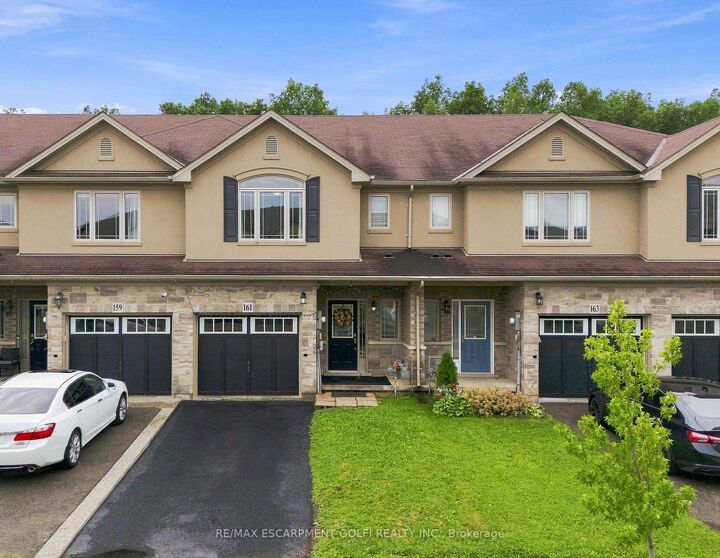 Property Photo: 161 Kinsman Drive ON L0R 1C0