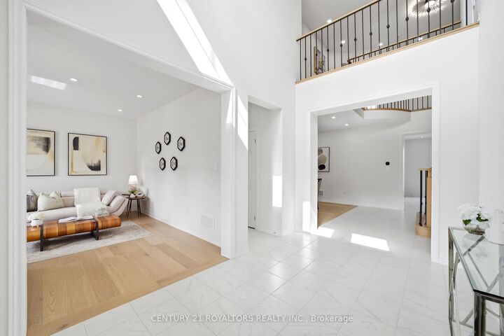 Property Photo: 107 Rugman Crescent ON L9X 2A5