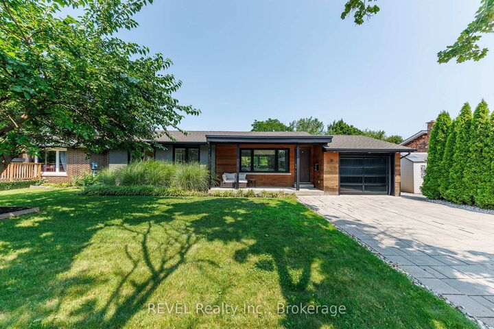 38 Briarsdale Drive — photo 1