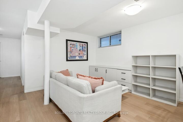 Property Photo: 146 Earlscourt Avenue Lower ON M6E 4A9