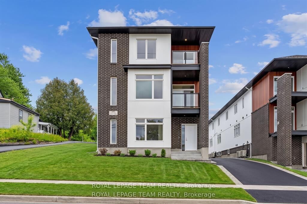 Property Photo: 6952 Notre Dame Street B ON K1C 1H7
