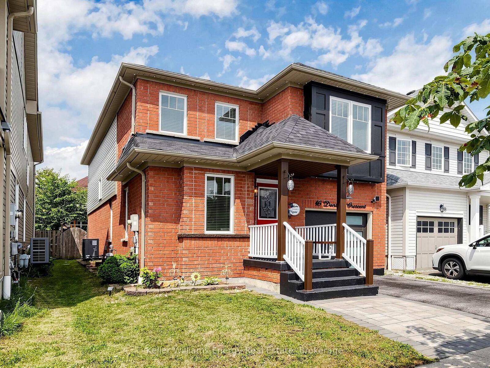 Property Photo: 16 Donlevy Crescent ON L1R 0B8