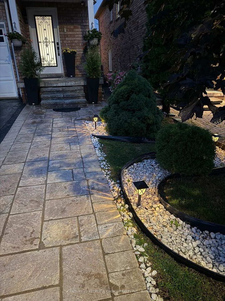 644 Madame Street — photo 1