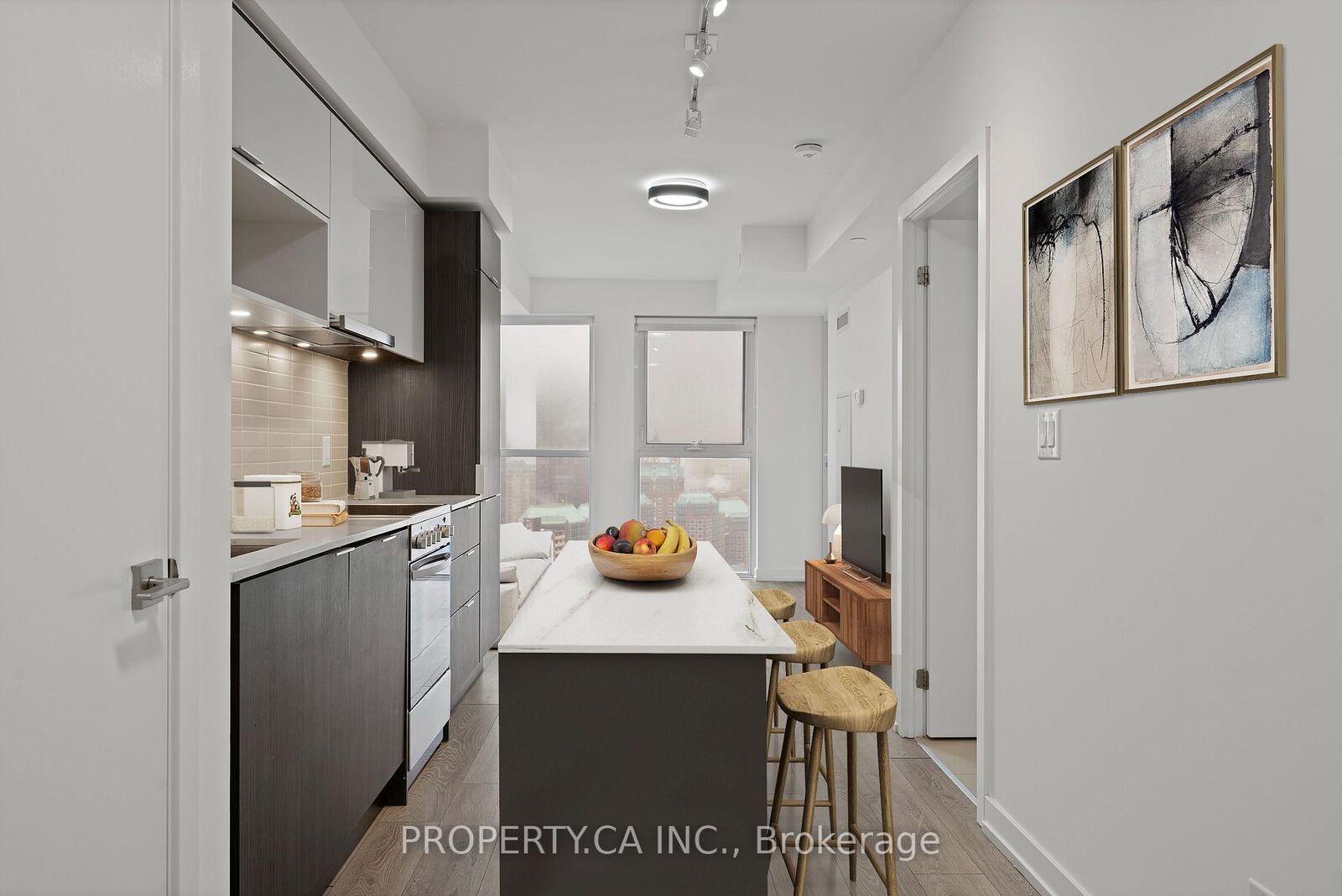 Property Photo: 159 Wellesley Street E 2911 ON M4Y 0H5