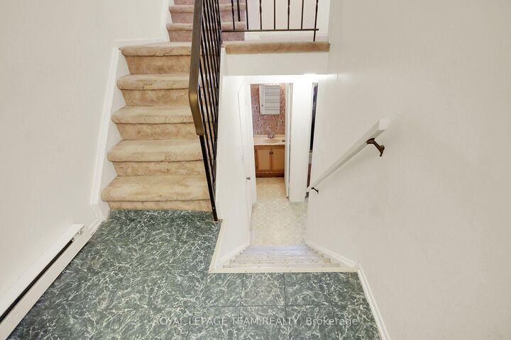 Property Photo: 31 Woodvale Green Street D ON K2G 4H3