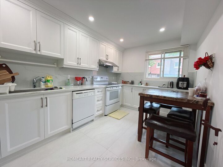 Property Photo: 9 Poets Walkway N/A ON M2J 4V2